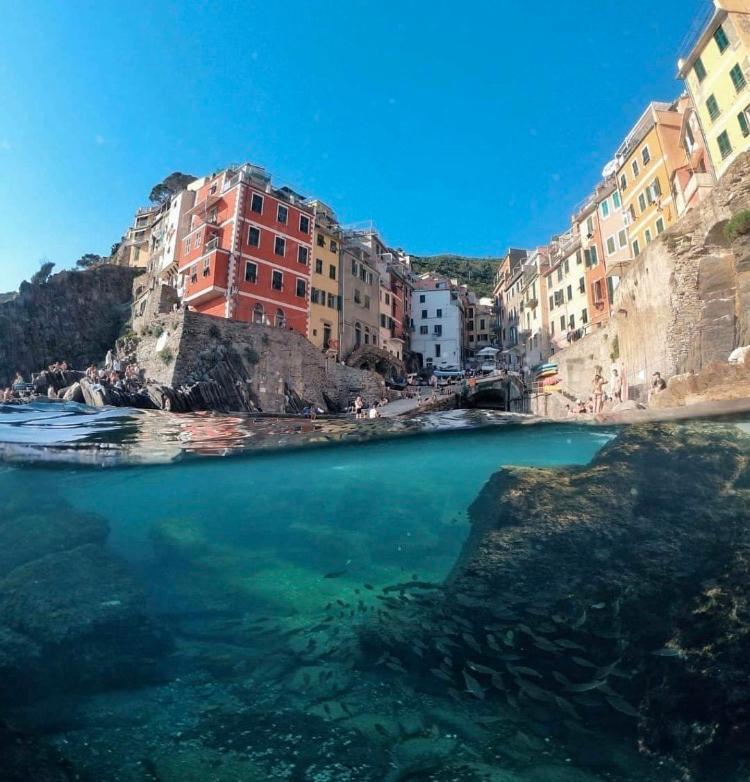 Cast Away Hotel Riomaggiore Exterior foto
